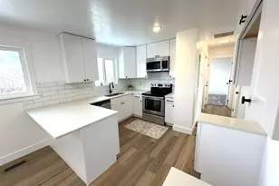 654 E 1700 N, North Ogden, UT 84414 - Photo 2