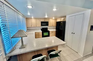 829 E Three Fountains Dr, Murray, UT 84107 - Photo 4