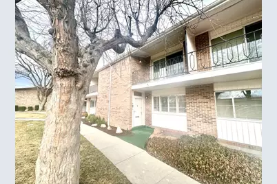 829 E Three Fountains Dr #267, Murray, UT 84107 - Photo 2