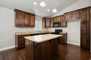 1326 E Sageberry Dr, Santaquin, UT 84655 - Photo 8