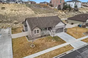 1326 E Sageberry Dr, Santaquin, UT 84655 - Photo 40