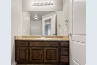 1326 E Sageberry Dr, Santaquin, UT 84655 - Photo 24