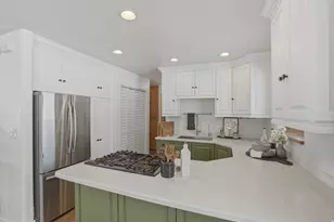 6945 S Virginia Dr, Cottonwood Heights, UT 84121 - Photo 14