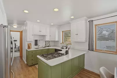 6945 S Virginia Hills Dr, Cottonwood Heights, UT 84121 - Photo 12