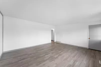 1123 E Sego Lily Dr, White City, UT 84094 - Photo 4