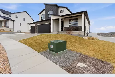 3552 E Aster Dr, Eagle Mountain, UT 84005 - Photo 4