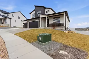 3552 E Aster Dr, Eagle Mountain, UT 84005 - Photo 4