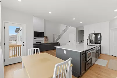 3552 E Aster Dr, Eagle Mountain, UT 84005 - Photo 14