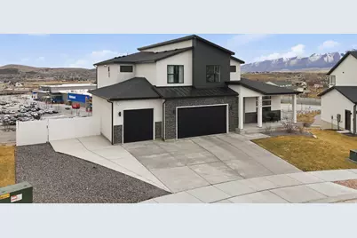 3552 E Aster Dr, Eagle Mountain, UT 84005 - Photo 2