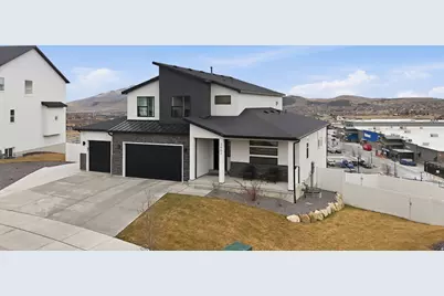 3552 E Aster Dr, Eagle Mountain, UT 84005 - Photo 46