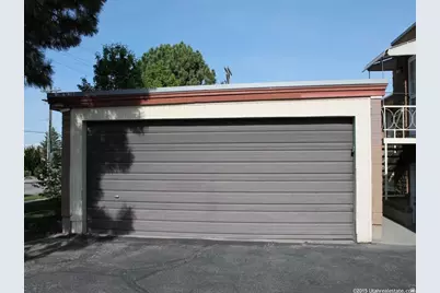 2033 E 2700 S #1, Salt Lake City, UT 84109 - Photo 16