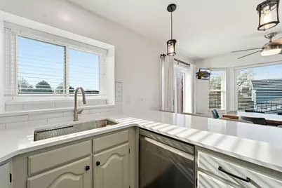 2189 N 1950 E, Layton, UT 84040 - Photo 8