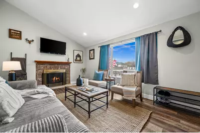 3193 W Meadow Green Way, West Jordan, UT 84088 - Photo 4