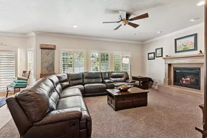 952 E Bridges Ct, Murray, UT 84121 - Photo 10