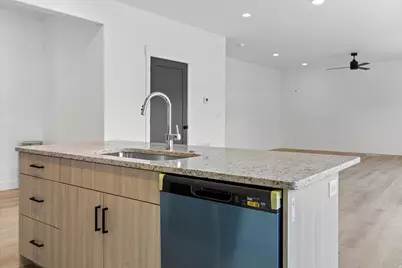 141 S 940 E, Santaquin, UT 84655 - Photo 8
