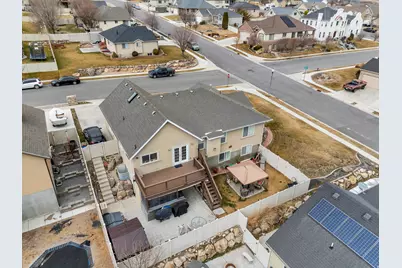 2394 S Palomino Dr, Saratoga Springs, UT 84045 - Photo 32