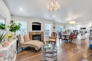 2394 S Palomino Dr, Saratoga Springs, UT 84045 - Photo 2