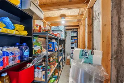 2394 S Palomino Dr, Saratoga Springs, UT 84045 - Photo 32