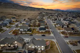 2394 S Palomino Dr, Saratoga Springs, UT 84045 - Photo 50