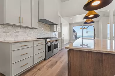 1691 E 1060 N #217, Salem, UT 84653 - Photo 6