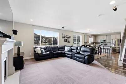 15125 S Battle Dr, Bluffdale, UT 84065 - Photo 14