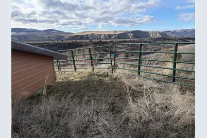 354 E Lower Rock Rd, Inkom, ID 83245 - Photo 14