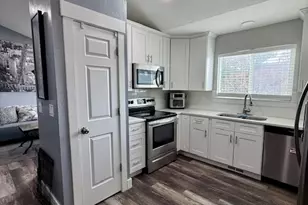 870 S Sunflower Dr W, Ogden, UT 84404 - Photo 8