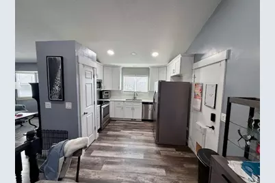 870 S Sunflower Dr W, Ogden, UT 84404 - Photo 6