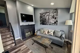 870 S Sunflower Dr W, Ogden, UT 84404 - Photo 2