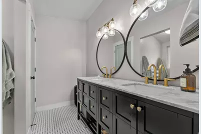 5500 S Brockway Dr E, Murray, UT 84117 - Photo 16