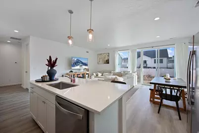 631 W 1470 N, Tooele, UT 84074 - Photo 6
