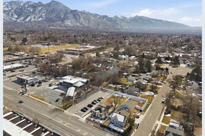 1960 E 3300 S, Millcreek, UT 84106 - Photo 4