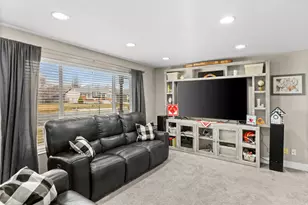 1115 W 550 S, Layton, UT 84041 - Photo 10