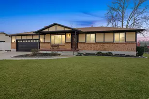 1115 W 550 S, Layton, UT 84041 - Photo 2