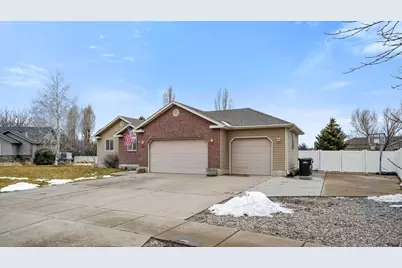 939 W Nibley Pkwy, Nibley, UT 84321 - Photo 2