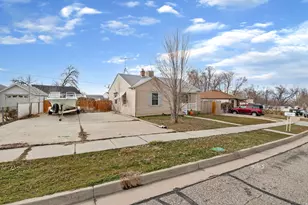 3925 S Evelyn Rd E, Ogden, UT 84403 - Photo 4