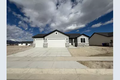 2349 E Sego Liliy Dr #493, Eagle Mountain, UT 84005 - Photo 2