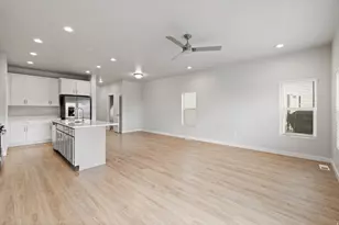 921 N Evelyn St, Farmington, UT 84025 - Photo 4