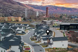 921 N Evelyn St, Farmington, UT 84025 - Photo 2