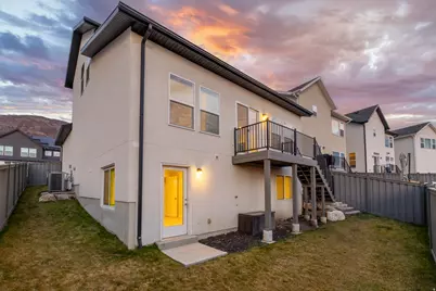 921 N Evelyn St, Farmington, UT 84025 - Photo 2