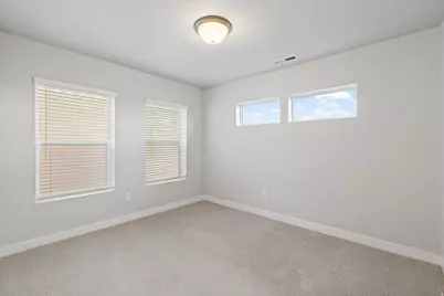 921 N Evelyn St, Farmington, UT 84025 - Photo 14