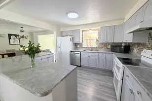 685 Lavina Dr, South Ogden, UT 84403 - Photo 10