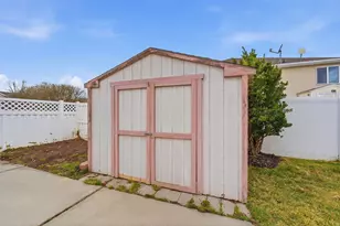 3748 W Elk Park Ct S, South Jordan, UT 84095 - Photo 34