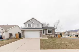 1321 E 3125 N, Layton, UT 84040 - Photo 4