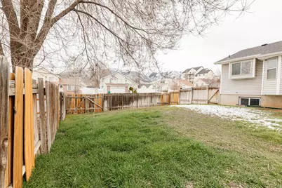 1321 E 3125 N, Layton, UT 84040 - Photo 38