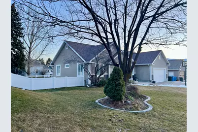 216 W 225 S, Providence, UT 84332 - Photo 2