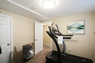 10564 S Weeping Willow Dr E, Sandy, UT 84070 - Photo 18