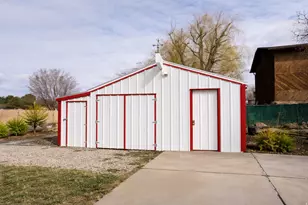 10564 S Weeping Willow Dr E, Sandy, UT 84070 - Photo 28