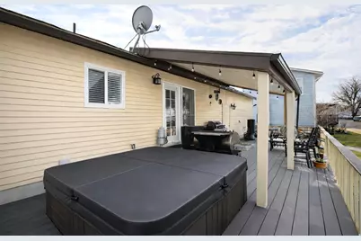 10564 S Weeping Willow Dr E, Sandy, UT 84070 - Photo 22