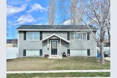 1498 W 1850 N, Layton, UT 84041 - Photo 1